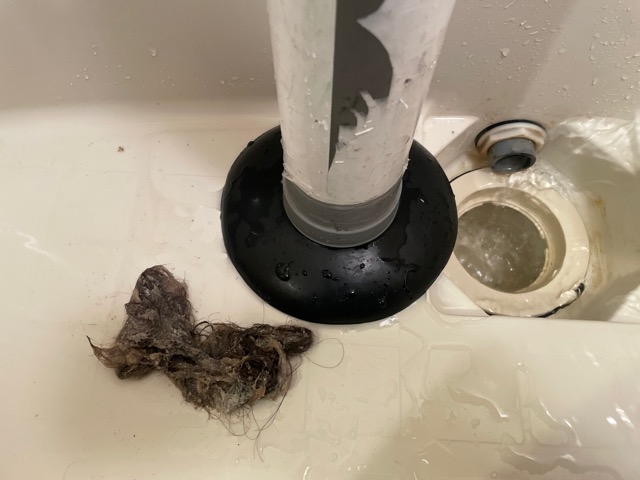 【江東区】浴室の排水管に詰まった髪の毛を取り除いてきました！