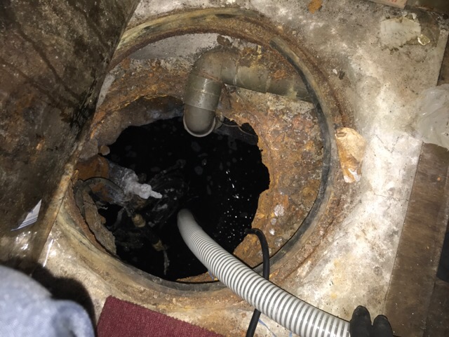 【墨田区】店舗の汚水槽の水抜き作業を行ってきました!