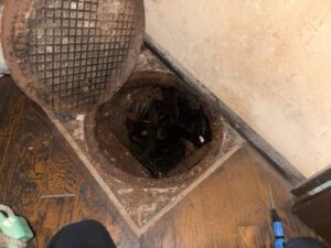 【浦安市 】店舗のシンクつまりを高圧洗浄で解消｜油汚れによる排水つまり修理事例