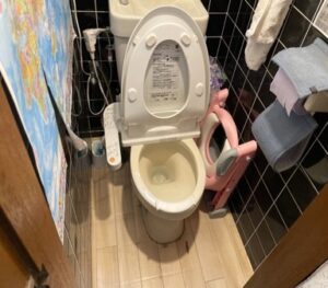 江戸川区 トイレ排水不良｜インバート破損？の補修事例
